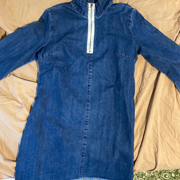 Glamorous Jean Dress - Picture 3 of 4